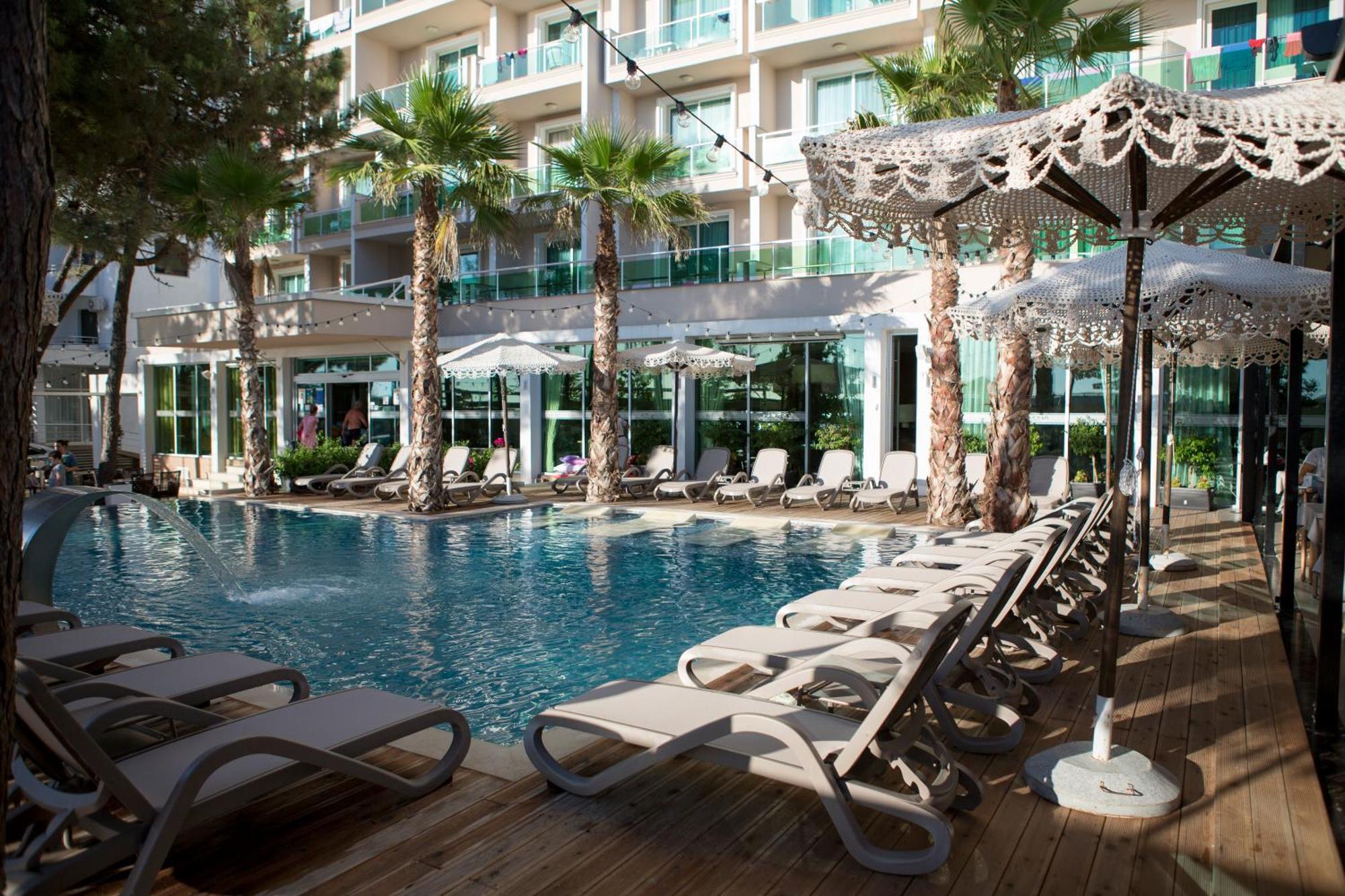 Albanian Star Hotel Kryemëdhej Exteriér fotografie